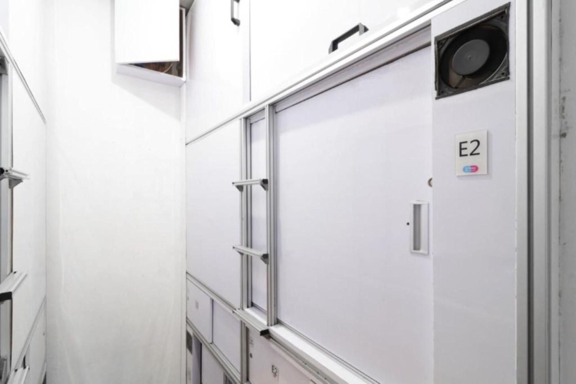Inap At Capsule Thamrin Hotel Jakarta Exterior foto